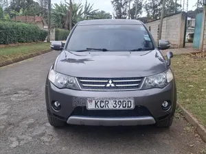 Mitsubishi Outlander ES 2012 Brown