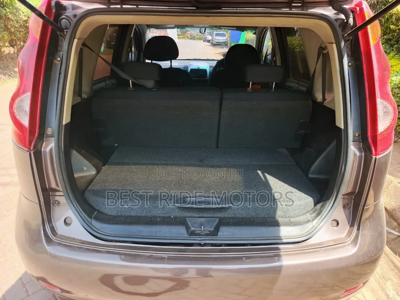Nissan Note 1.4 2009 Gray
