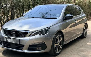 Peugeot 308 2018 Silver