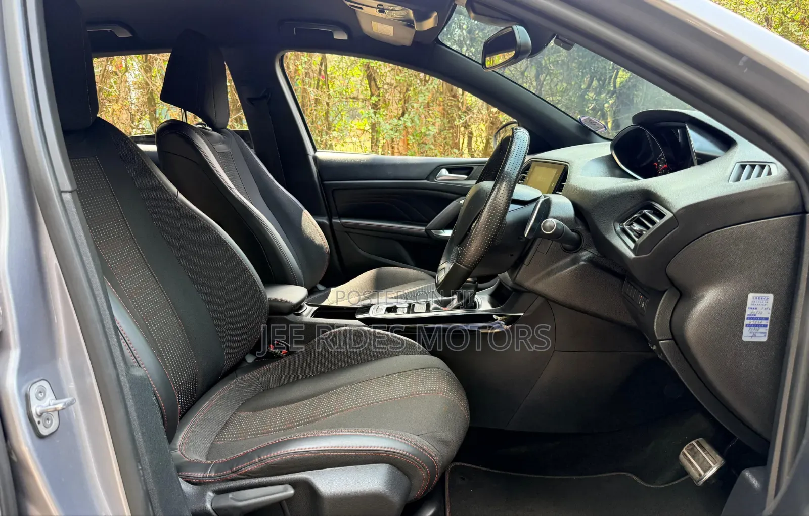 Peugeot 308 2018 Silver