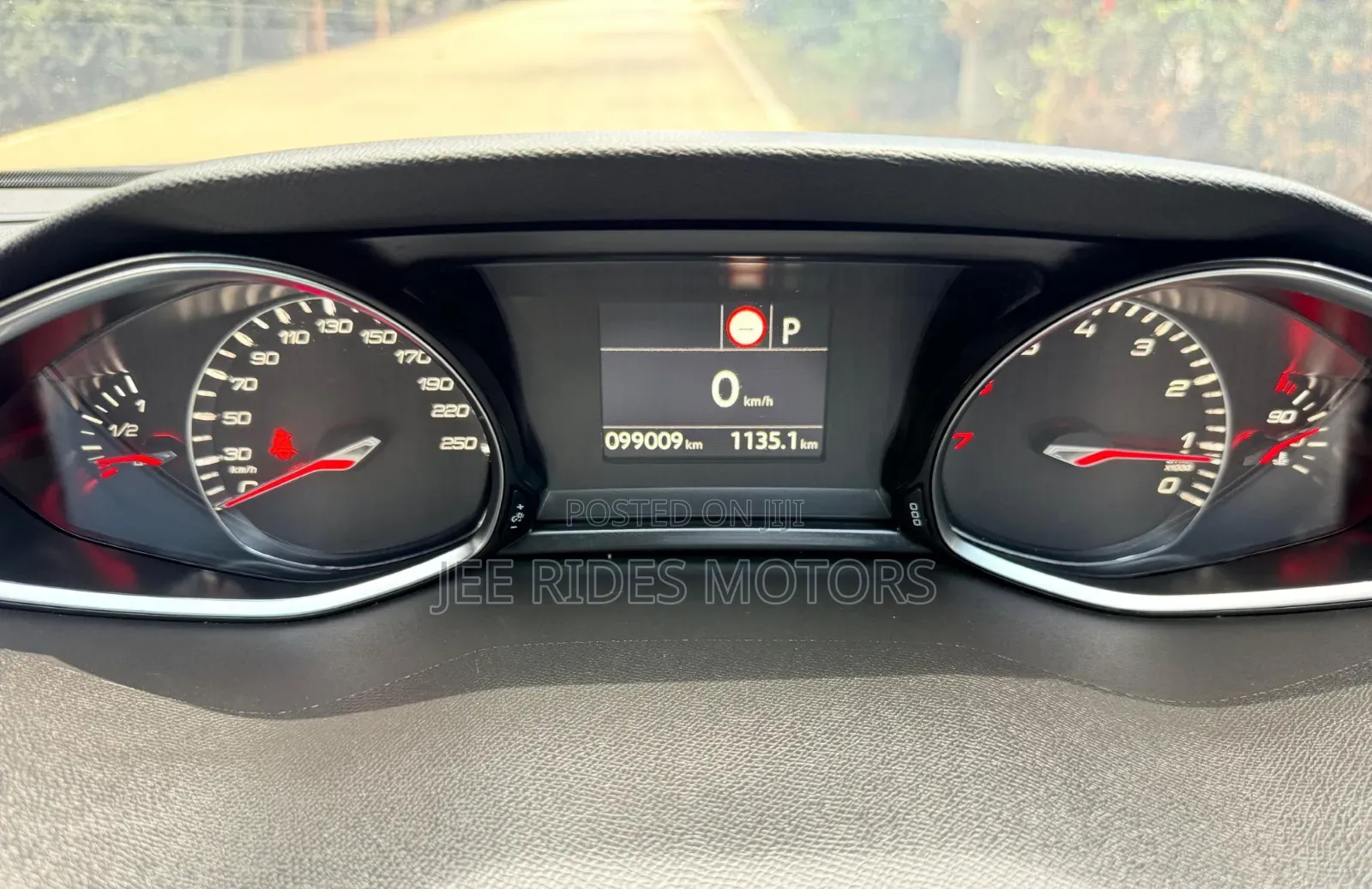 Peugeot 308 2018 Silver