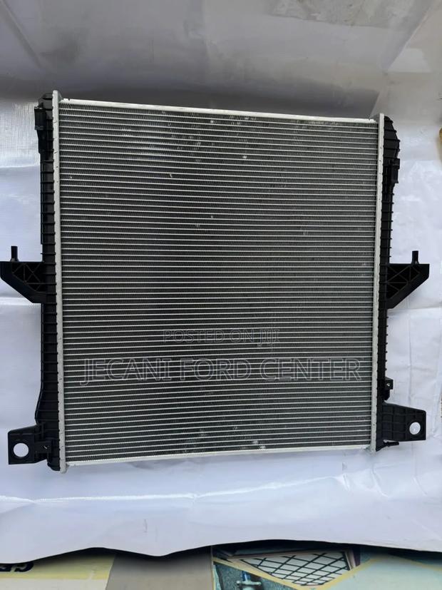 Ford Raptor 2.0/3.0 Radiator