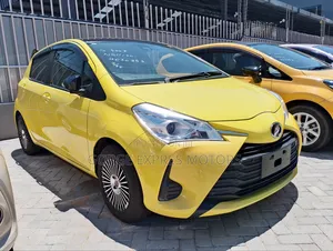 Toyota Vitz 1.3 FWD 5dr 2019 Yellow