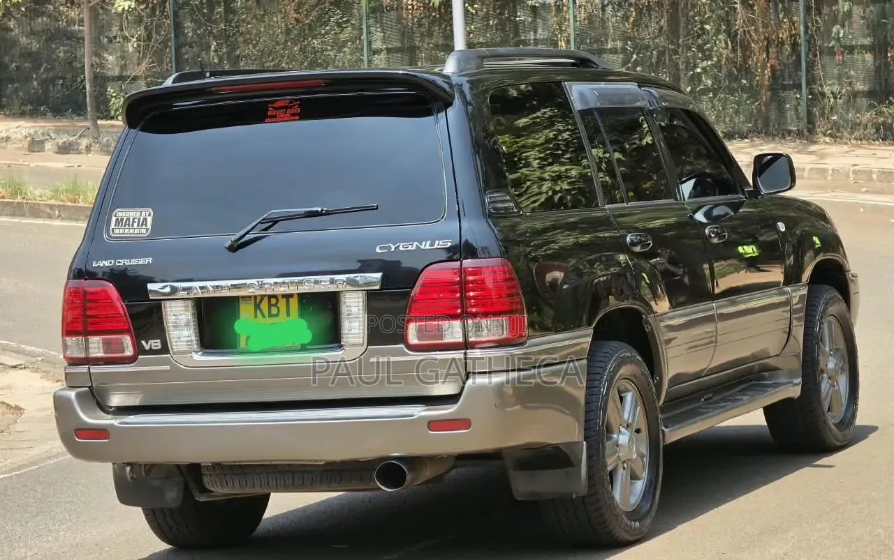 Toyota Land Cruiser Prado 2005 Black