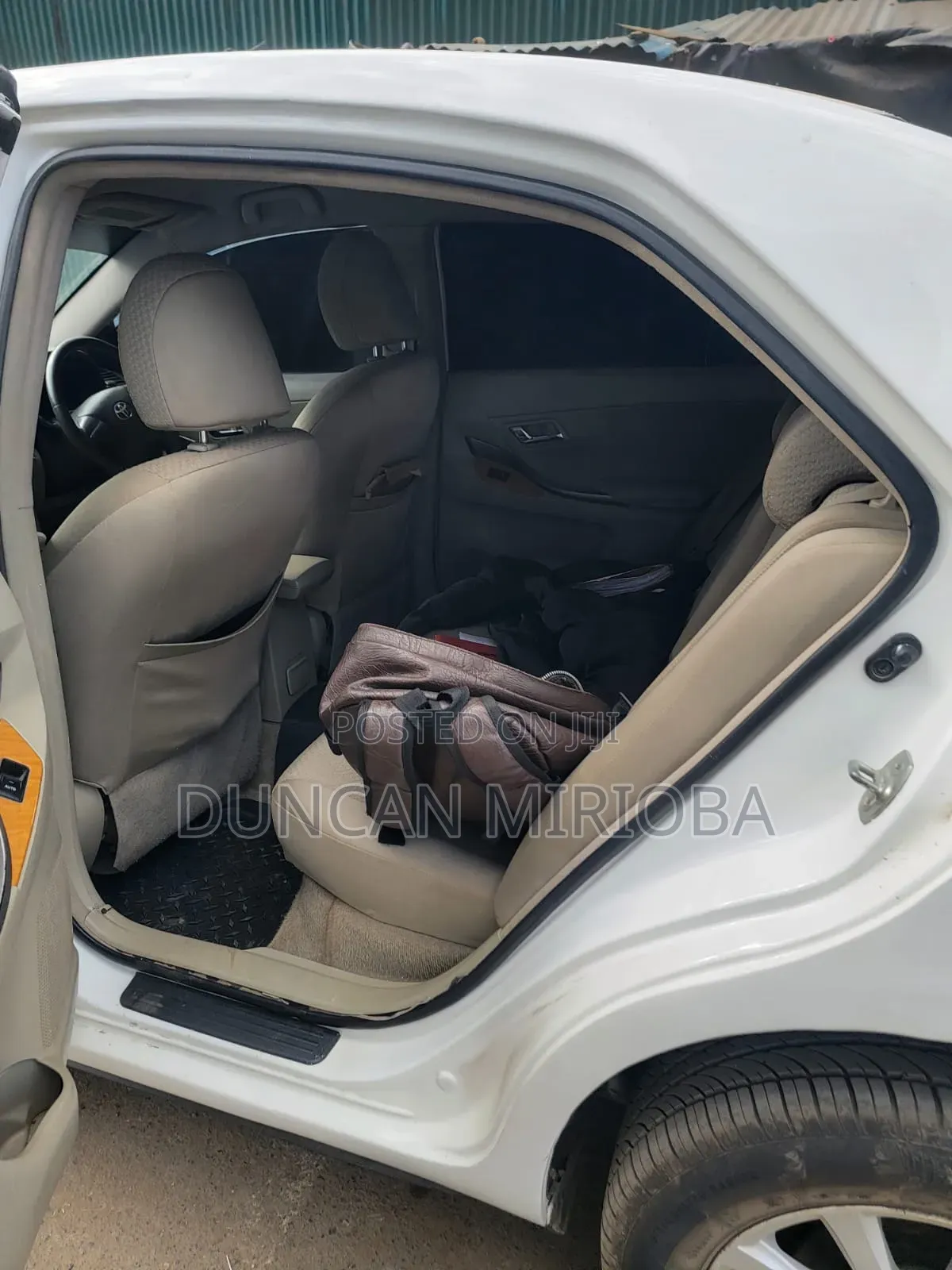 Toyota Premio 2010 White