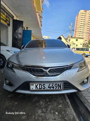 Toyota Mark X 2.5 AWD 2017 Silver