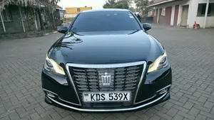 Toyota Crown 2016 Black