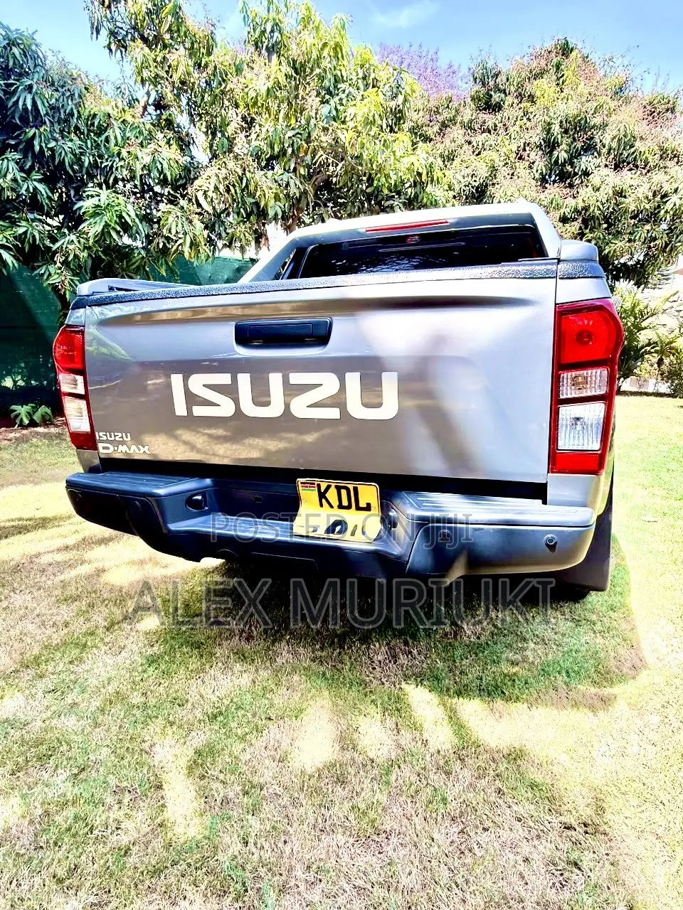 Isuzu D-MAX 2023 Gold
