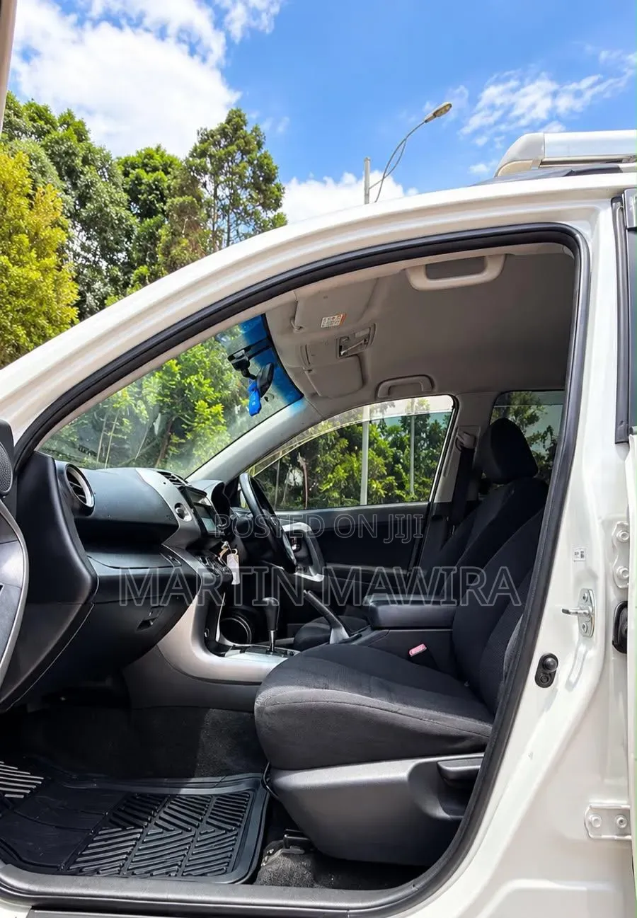 Toyota RAV4 2009