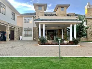 5bdrm House in Hardy for sale