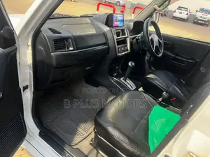 Mitsubishi Pajero 2005 White