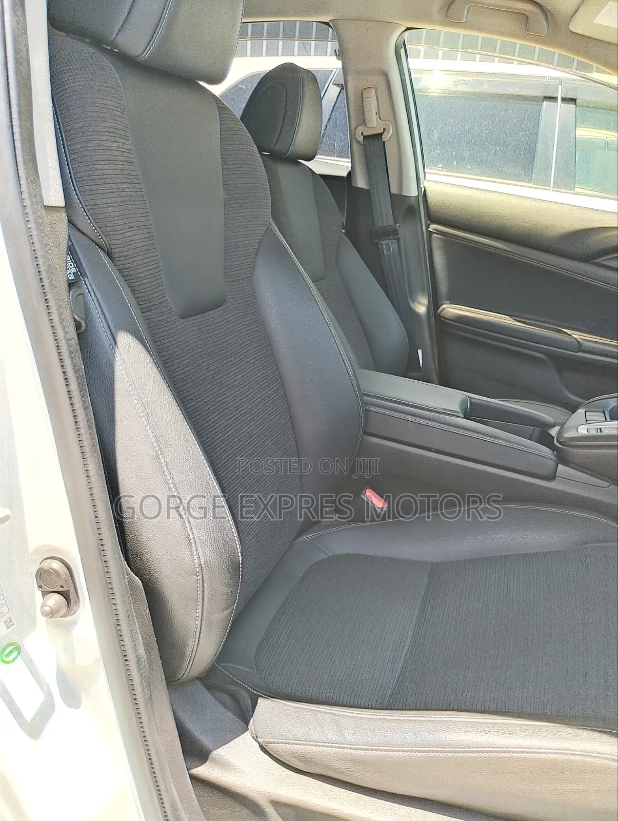 Honda Insight EX 2019 White
