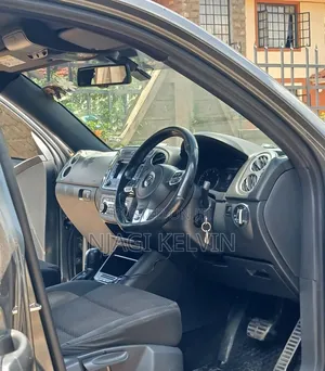 Volkswagen Tiguan 2015 Gray