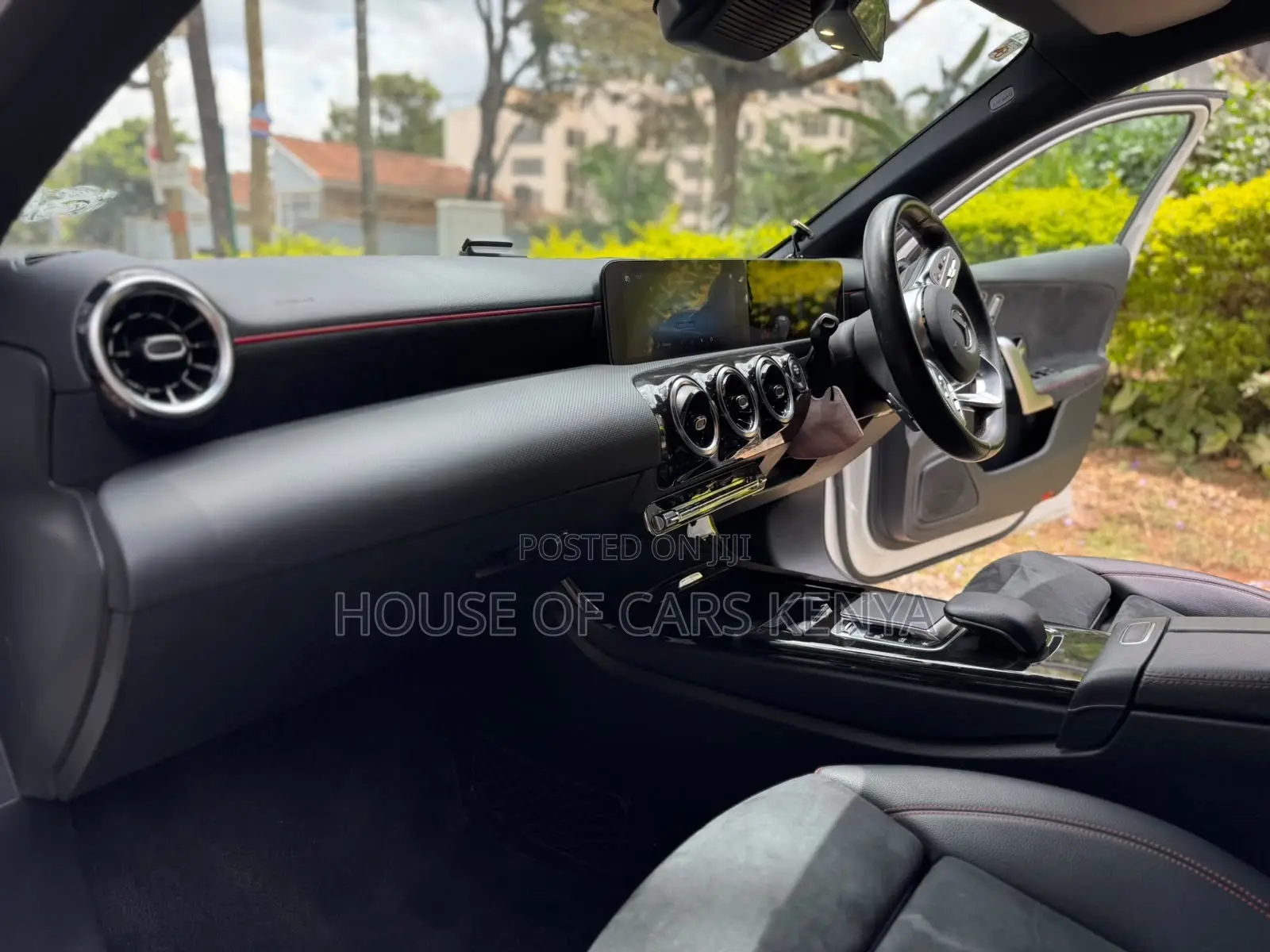 Mercedes-Benz A-Class 2019 Pearl