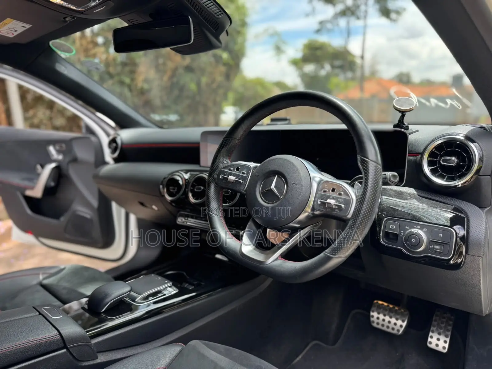 Mercedes-Benz A-Class 2019 Pearl