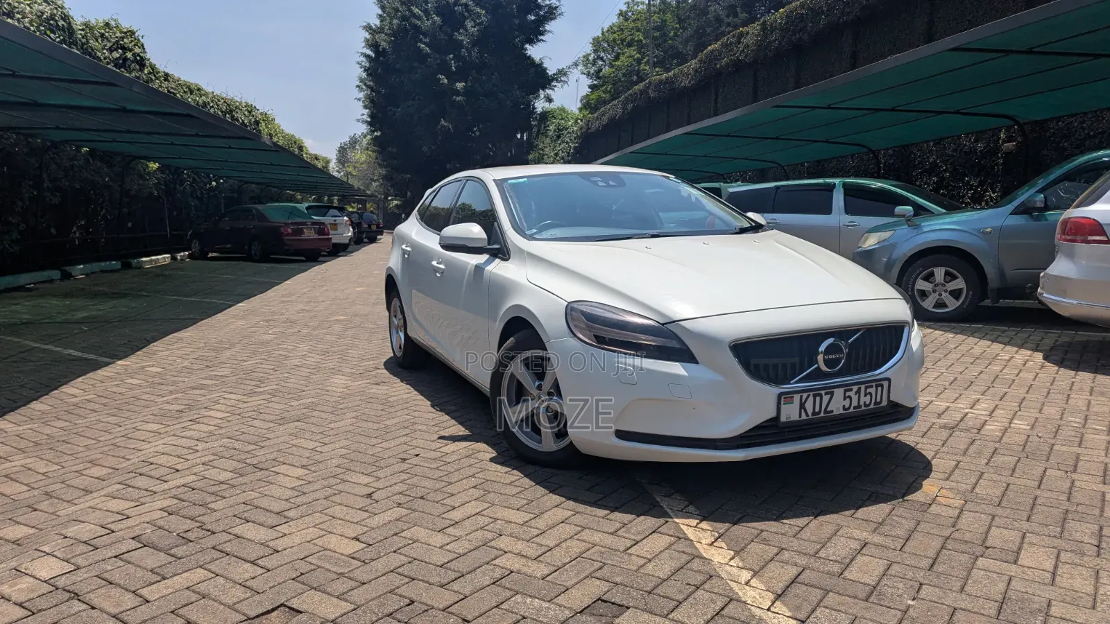 Volvo V40 2017 White