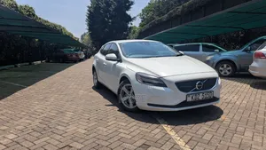 Volvo V40 2017 White