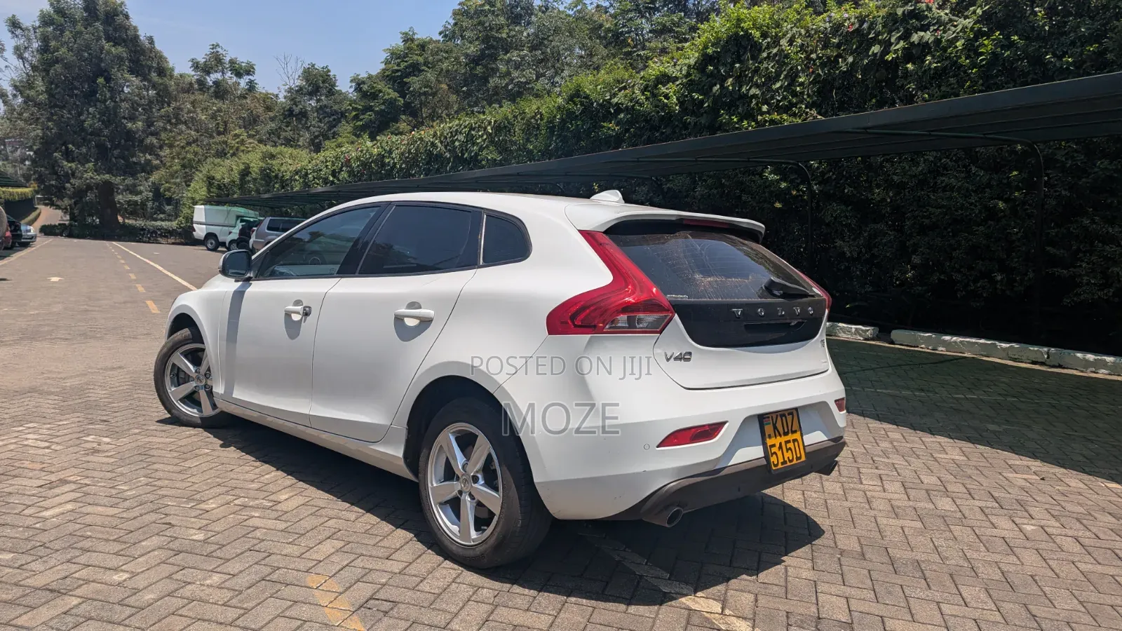 Volvo V40 2017 White