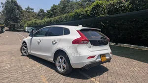 Volvo V40 2017 White