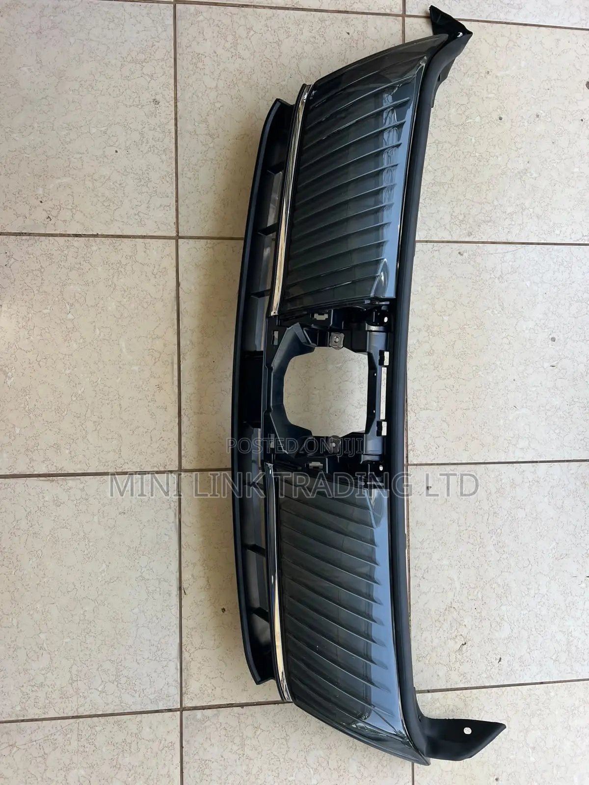 Toyota Harrier Front Grill