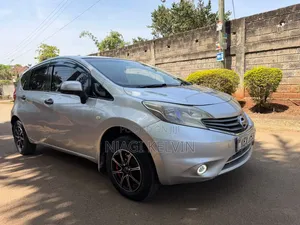 Nissan Note 1.2 Petrol 2012 Silver