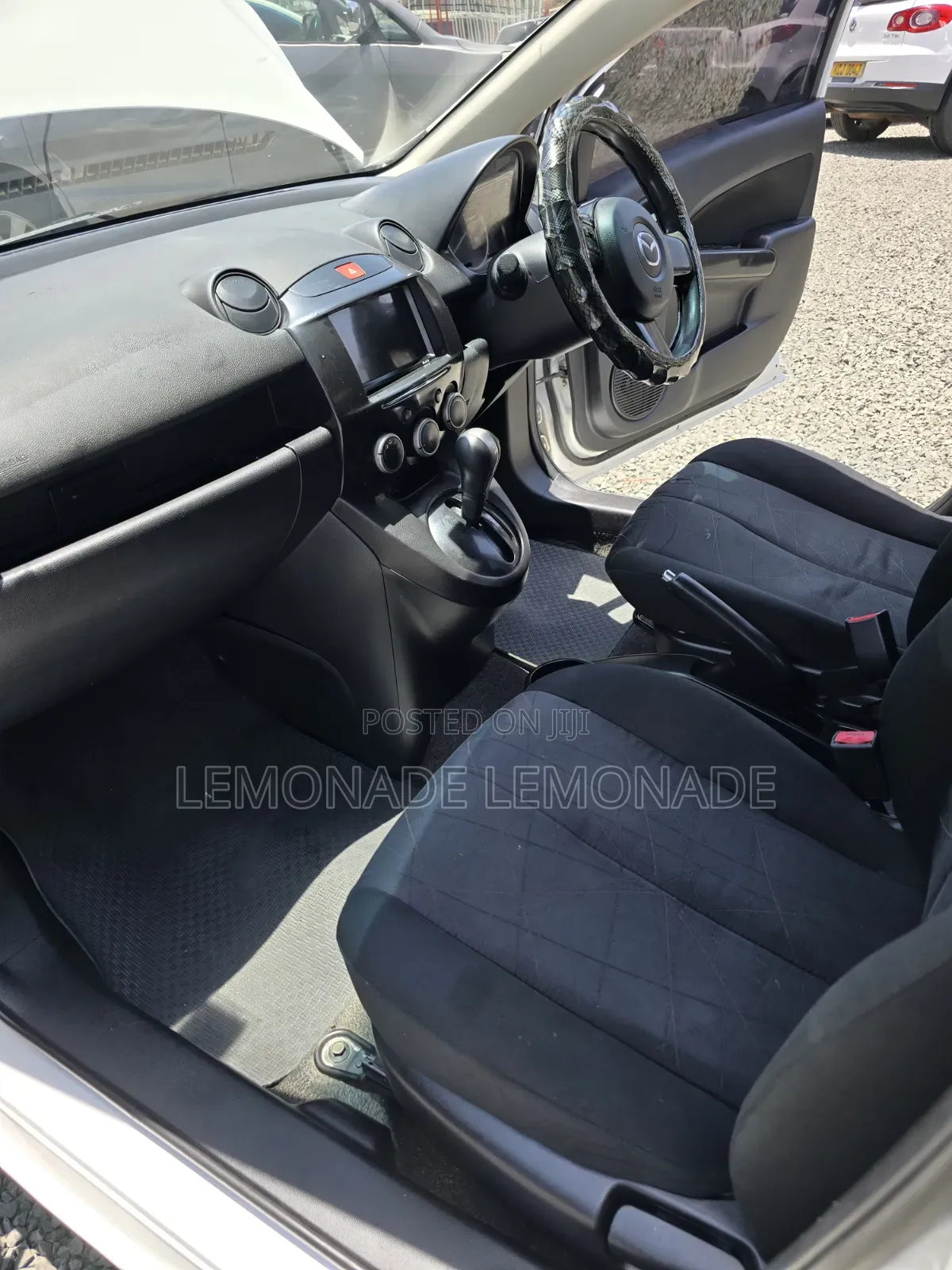Mazda Demio 2014 Pearl