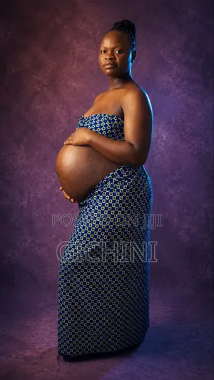 Baby Bump, Maternity Studio Photography
