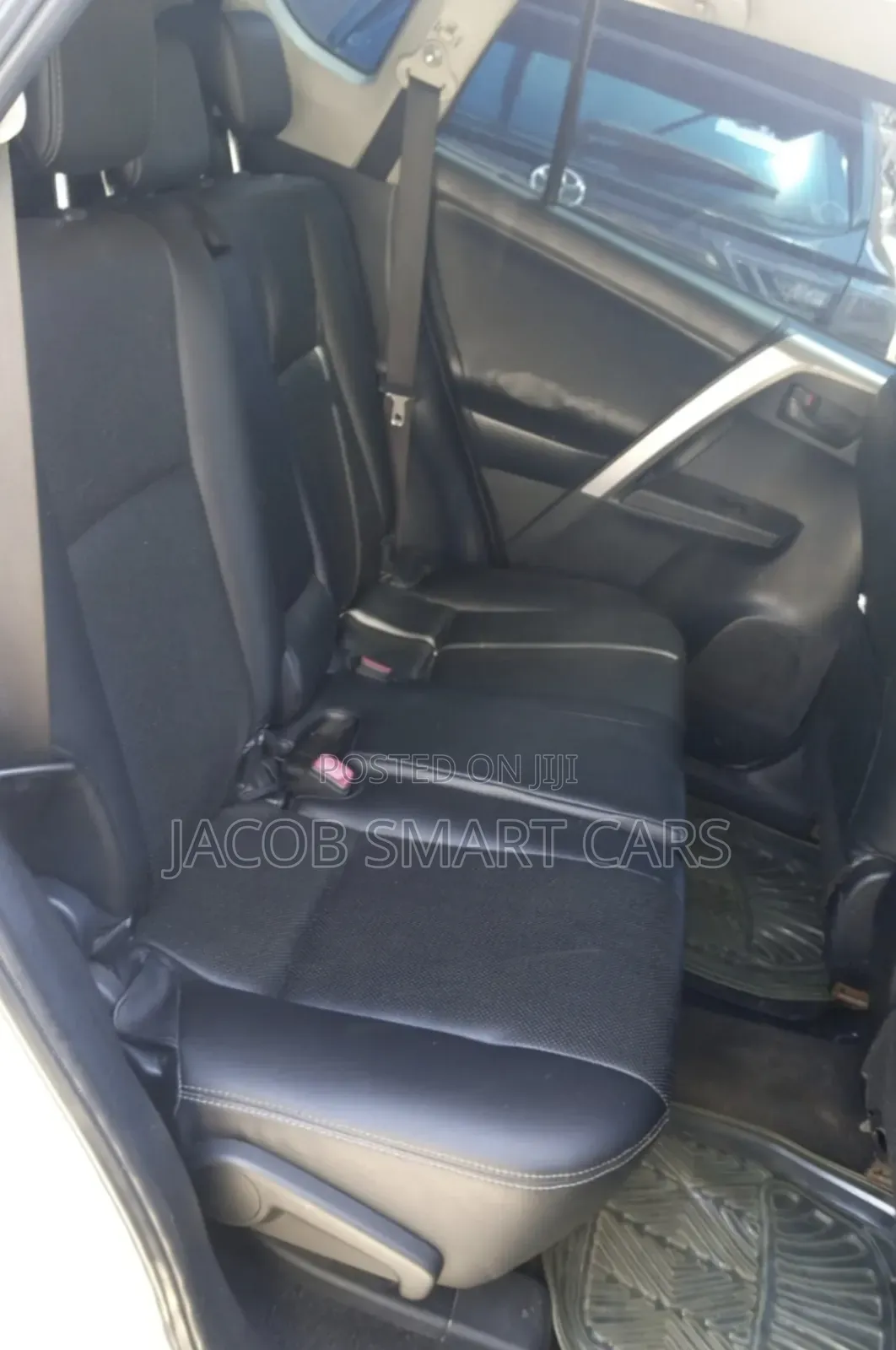 Toyota RAV4 2016 White