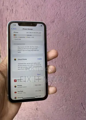 Apple iPhone XR 256 GB White
