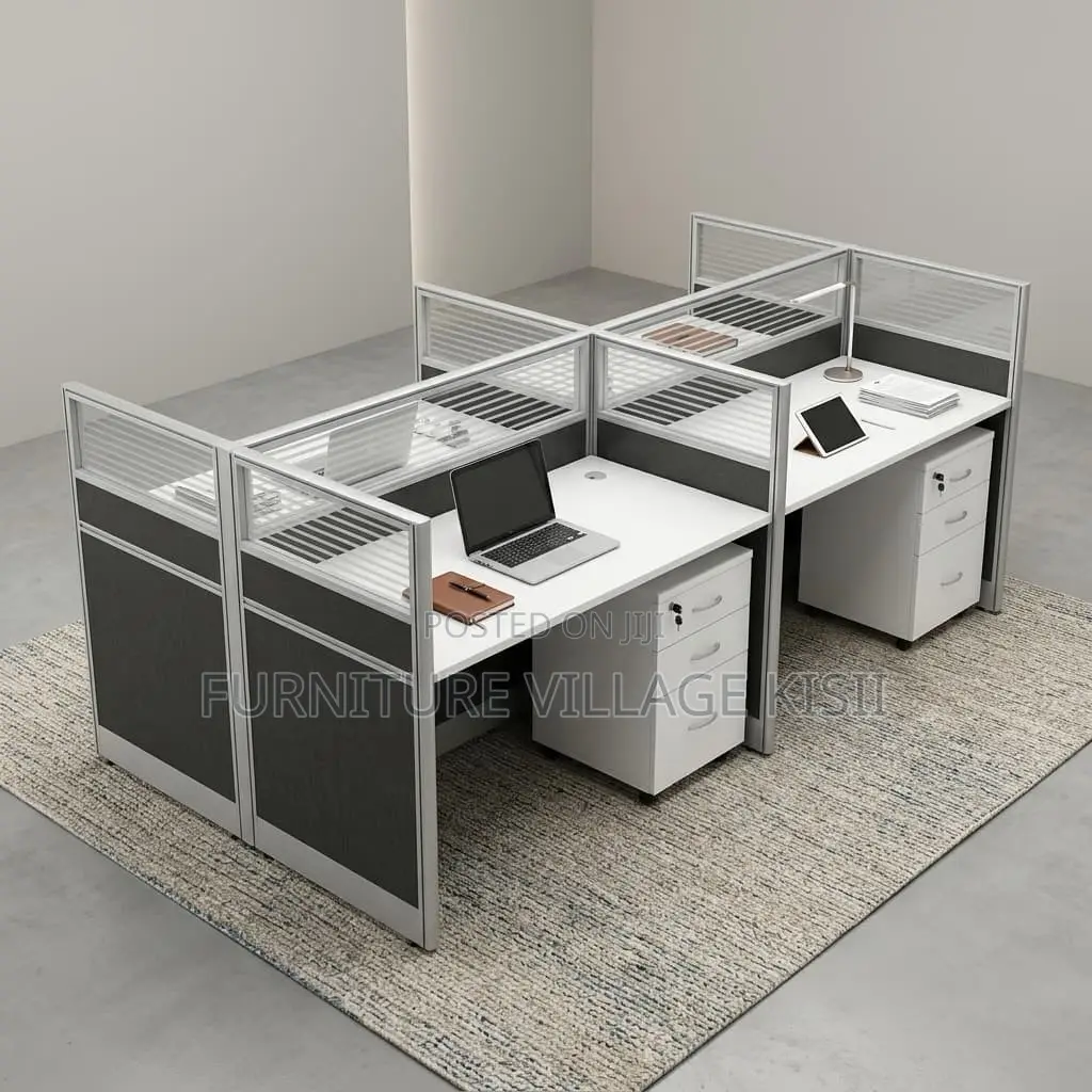 Workstation; 4-Way Pertitioned Office Workstation