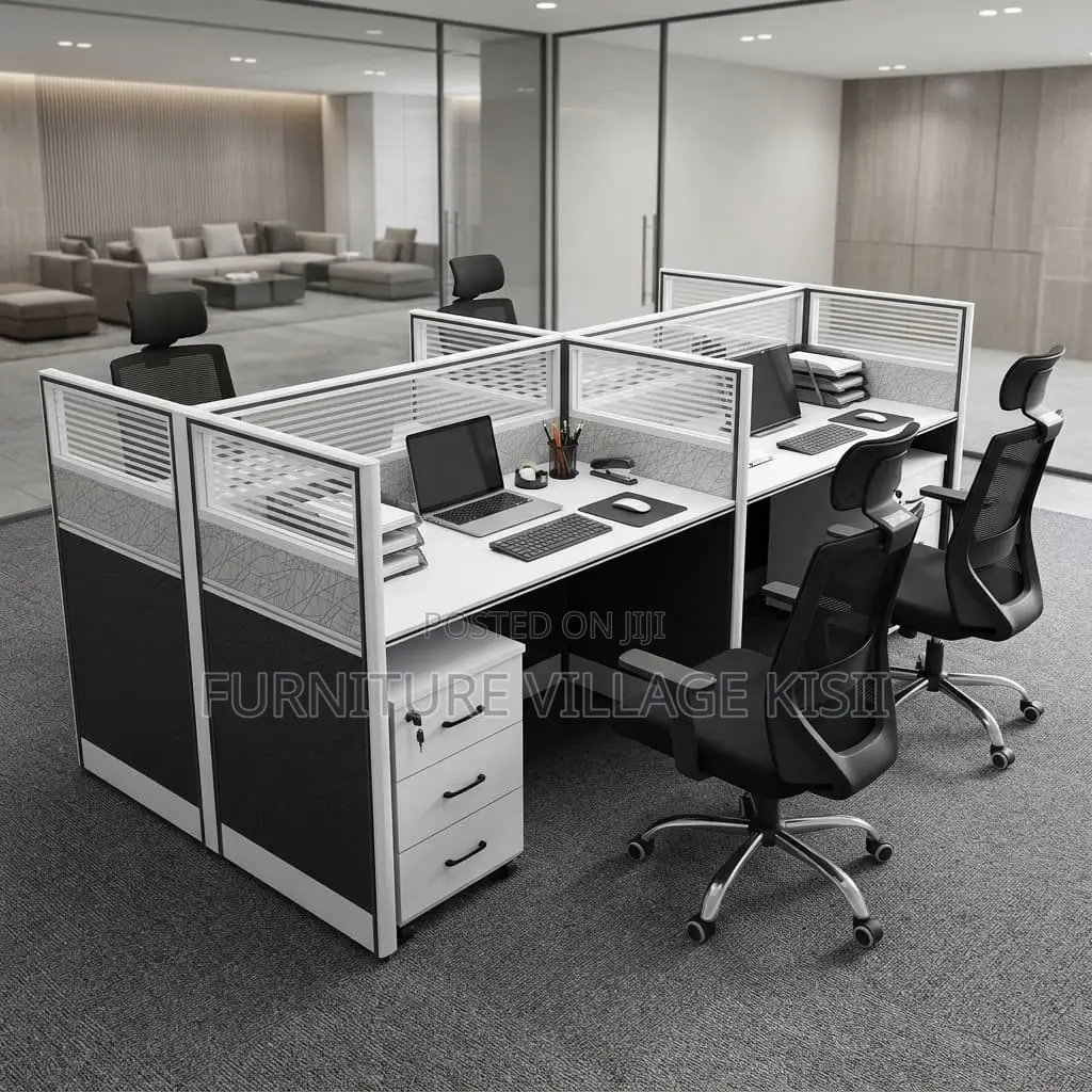 Workstation; 4-Way Pertitioned Office Workstation