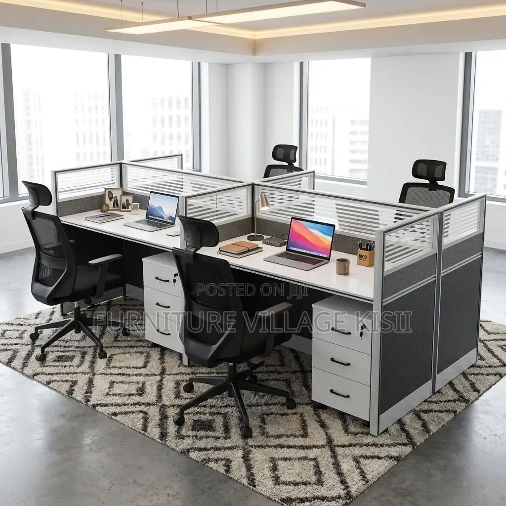 Workstation; 4-Way Pertitioned Office Workstation