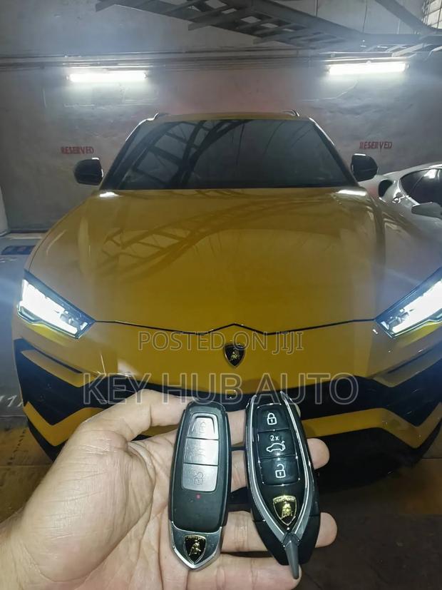 Lamborghini Urus Car Keys - main view