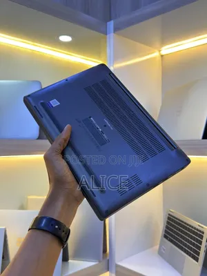 Laptop Dell Latitude 7300 8GB Intel Core i5 SSD 256GB