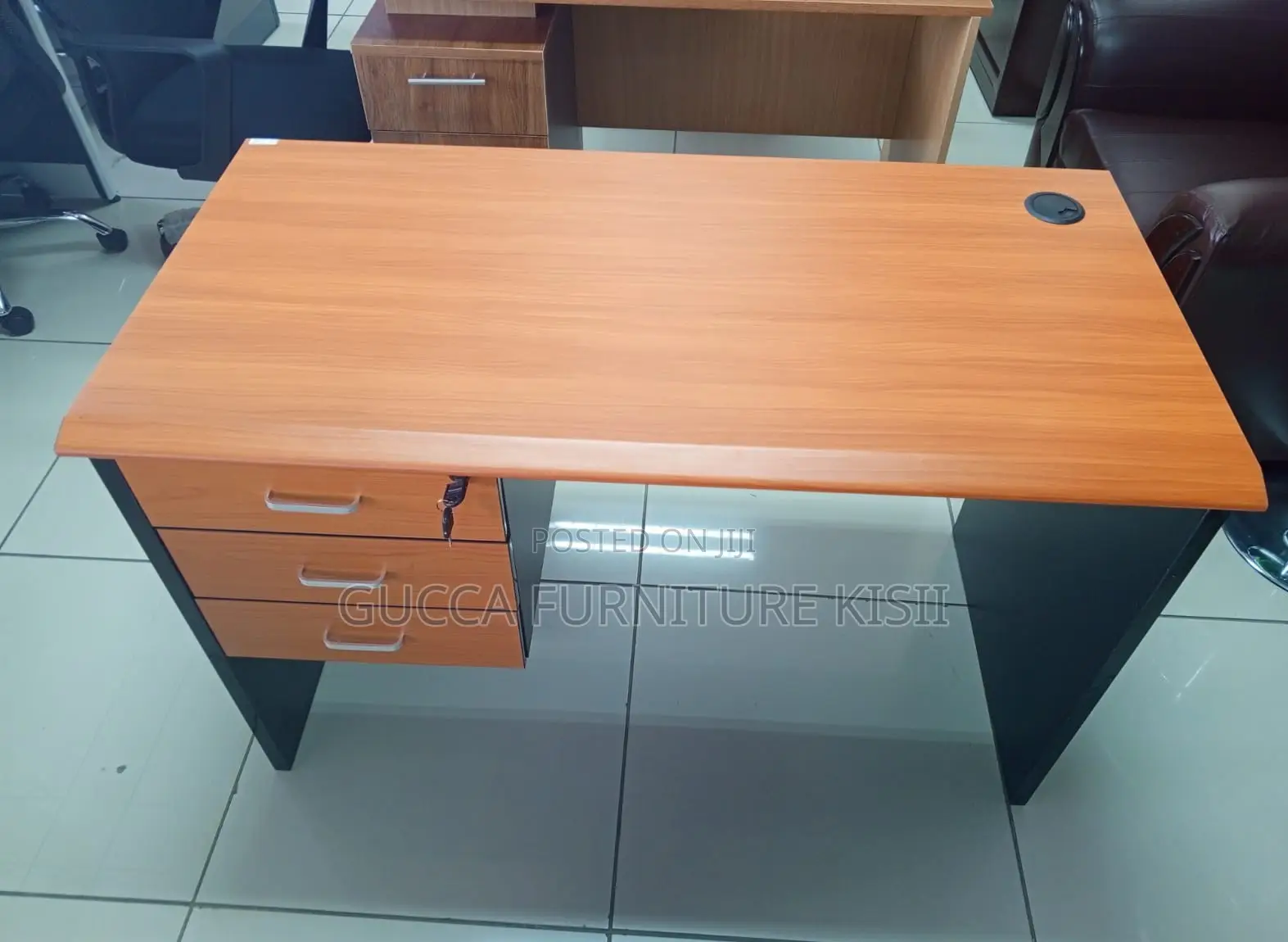 1.2M Economic Office Desk