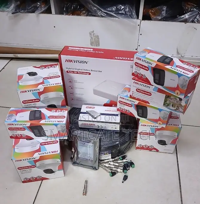 8CH Hikvision CCTV System – 4 Dome 4 Bullet 2-Way Talk
