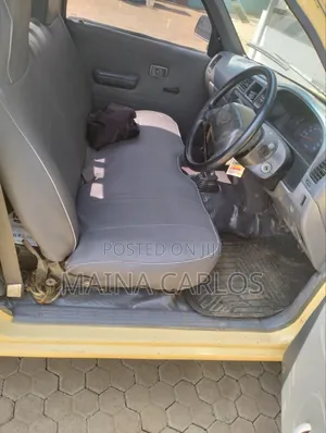 Toyota Hilux 2004 Beige
