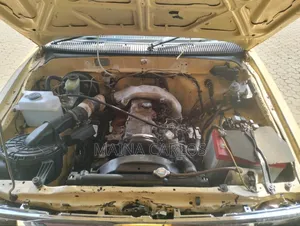 Toyota Hilux 2004 Beige