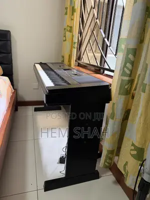 Yamaha DGX 660 Piano