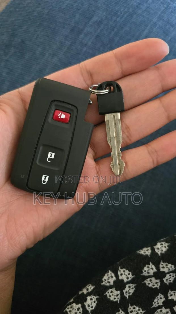 Toyota Prius Smart Keys - thumbnail 2