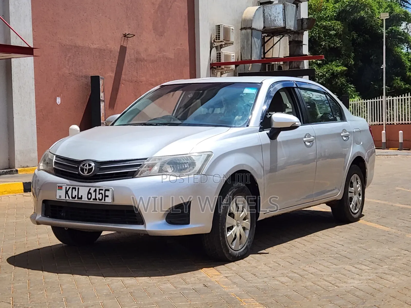 Toyota Axio 1.5 G 2WD 2012 Silver