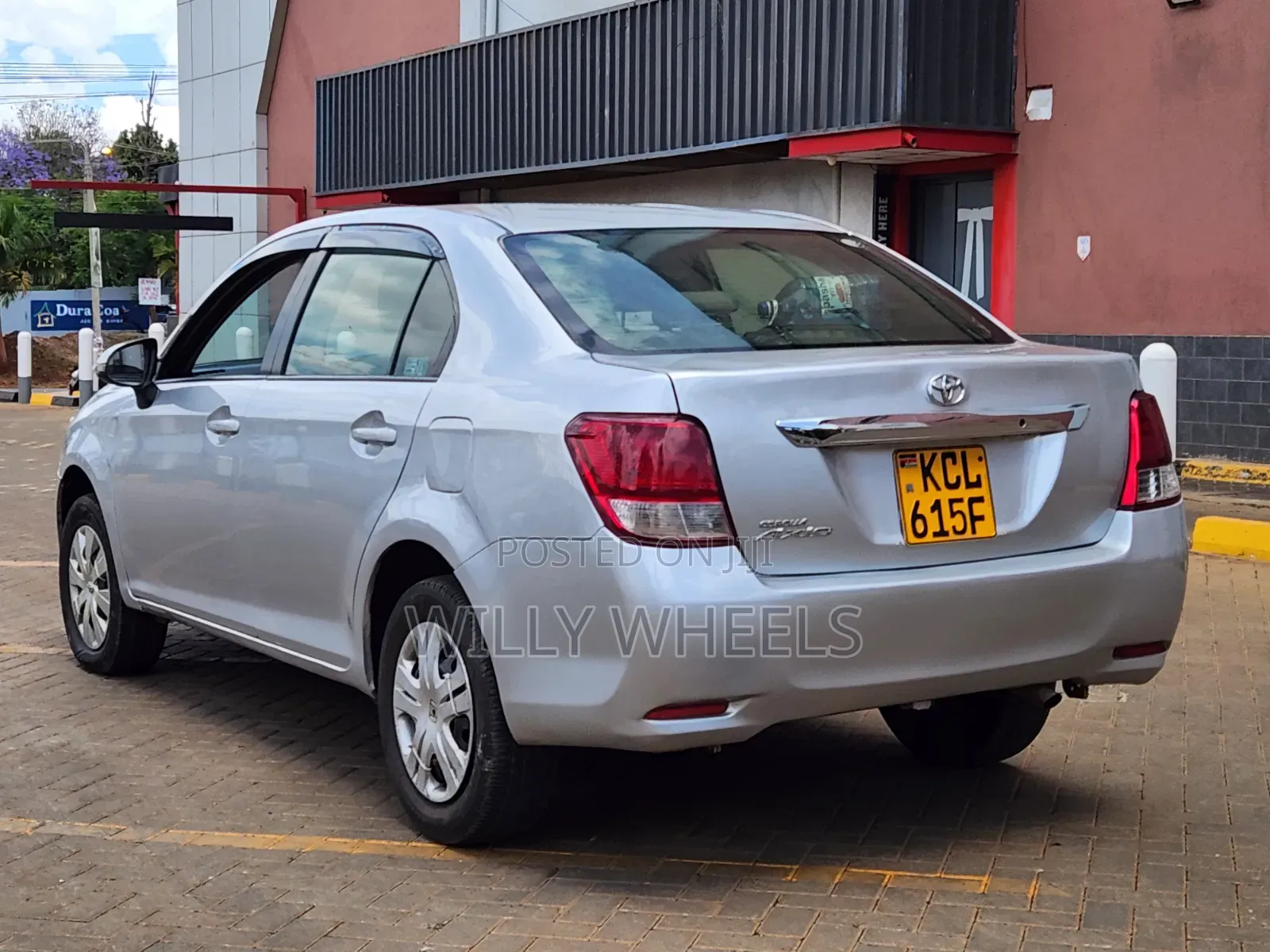 Toyota Axio 1.5 G 2WD 2012 Silver