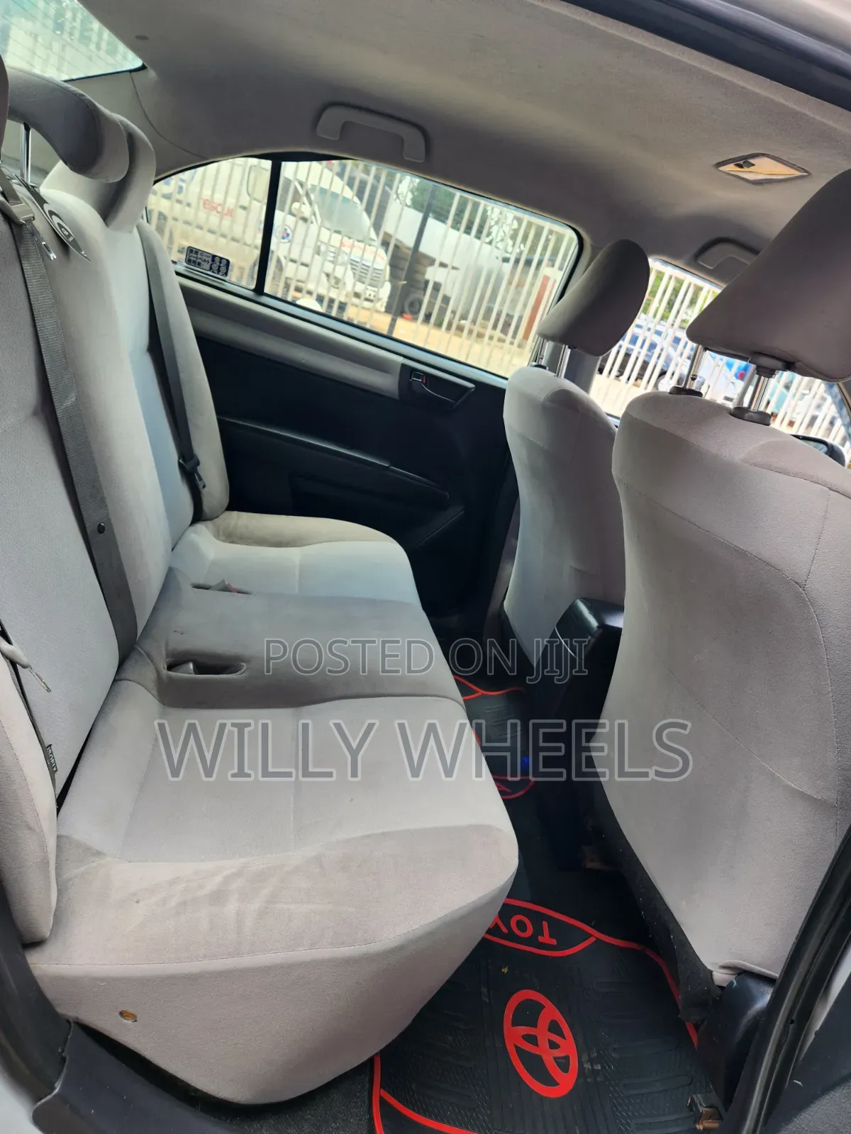 Toyota Axio 1.5 G 2WD 2012 Silver