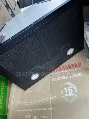 Globalstar Wall-Mounted Kitchen Cooker Hood / Range Extractor,