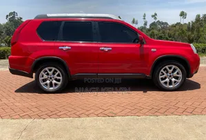 Nissan X-Trail 2012