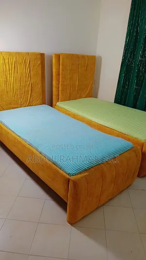 Hardwood Chester Bed