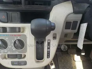 Daihatsu Move 2021 White
