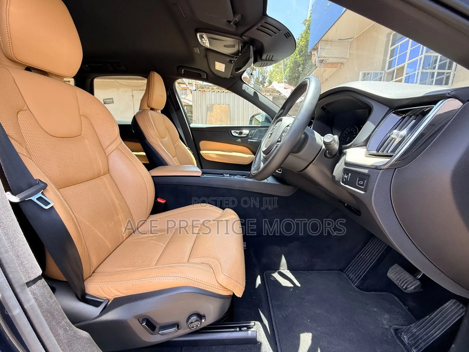 Volvo XC60 2019 Blue