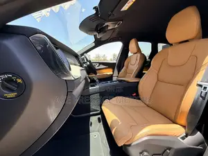 Volvo XC60 2019 Blue
