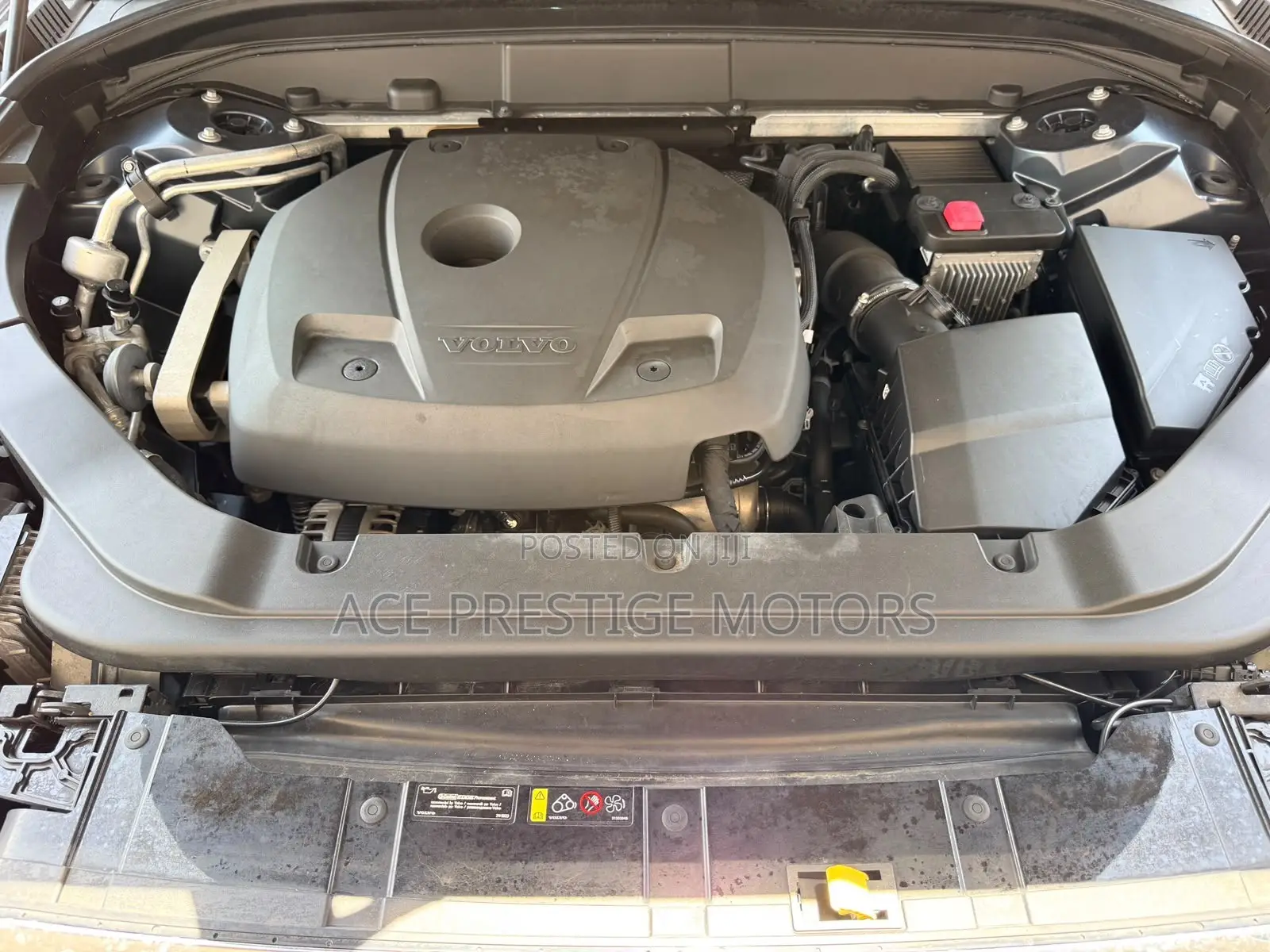 Volvo XC60 2019 Blue